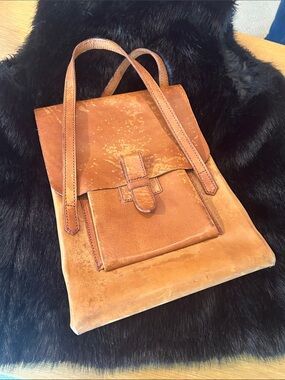 Vintage Tan Leather hand made Shoulder Bag with Front Pocket